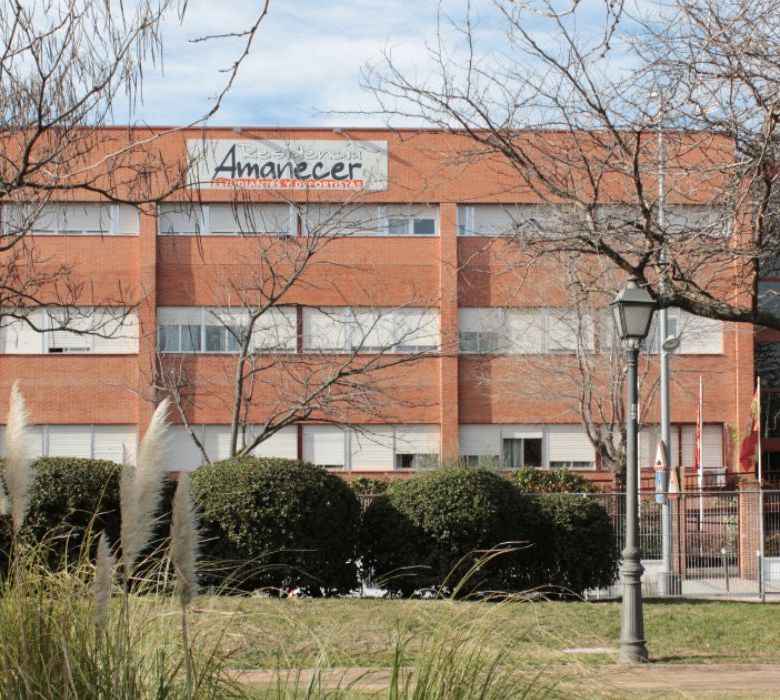 Residencia de Estudiantes y Deportivas Amanecer