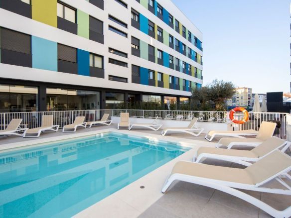 Residencia Universitaria LIV Student Granada