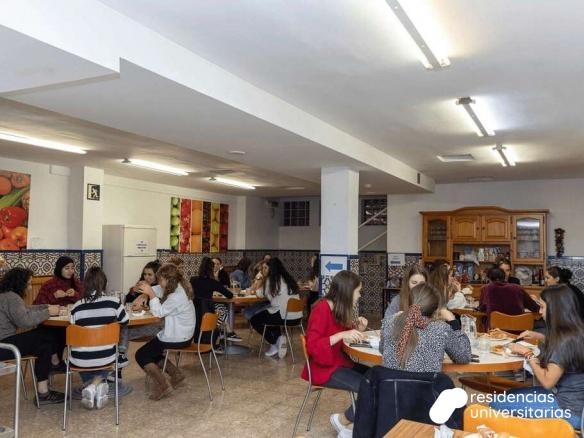 Residencia Femenina Trinitarias