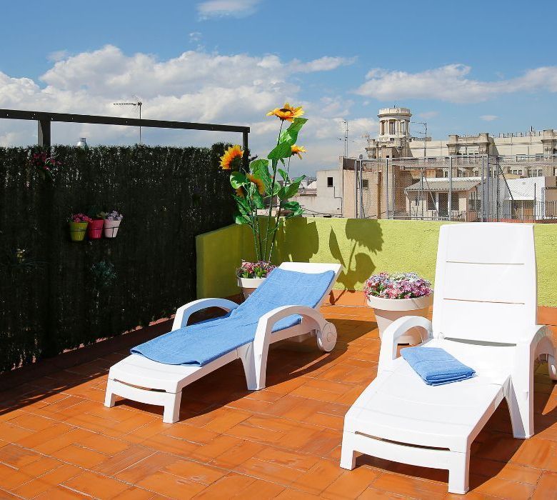 Terraza Residencia reina de la pau