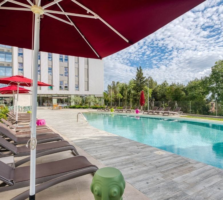 Residencia de Estudiantes Livensa Living Granada Cartuja