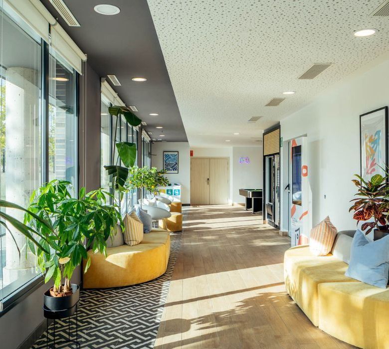 Residencia Universitaria Novel Student Platina