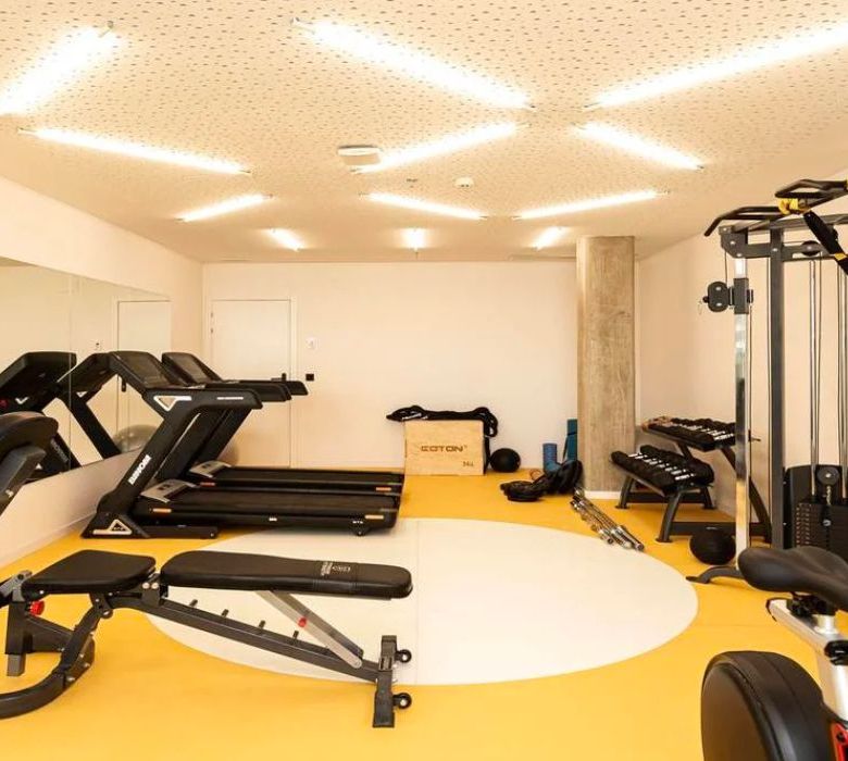 Residencia universitaria Yugo Bermejales Sevilla