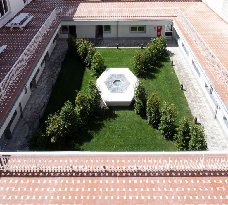 Residencia Universitaria Resa Miguel Antonio Caro