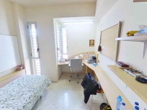 Residencia Larru los Bermejales – Sagrado Corazón