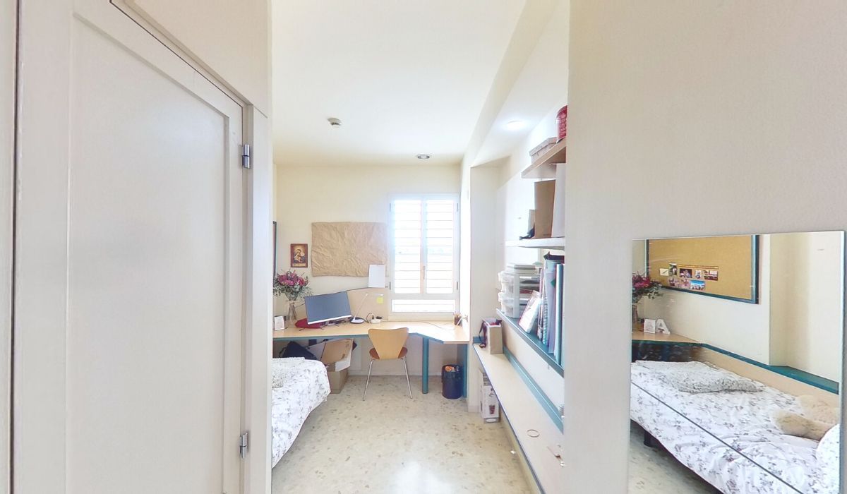 Residencia Larru los Bermejales – Sagrado Corazón