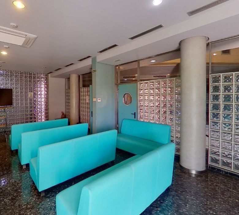 Residencia Larru los Bermejales – Sagrado Corazón