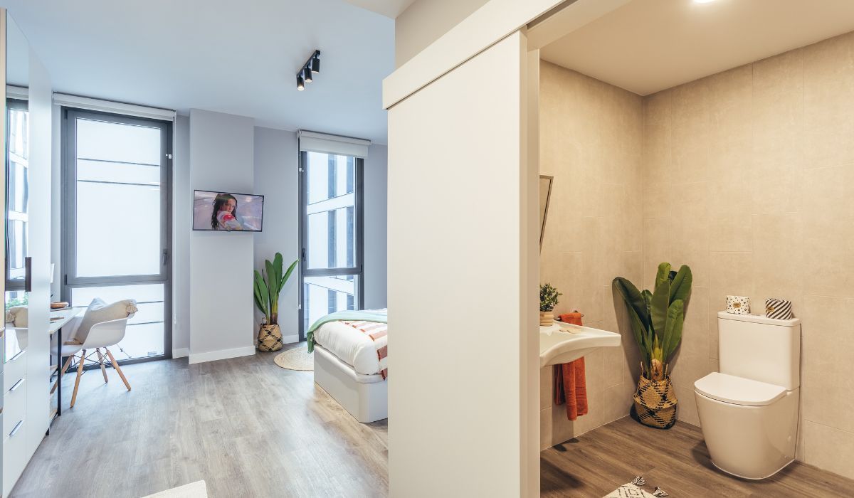 Residencia Universitaria Novel Palm Studios