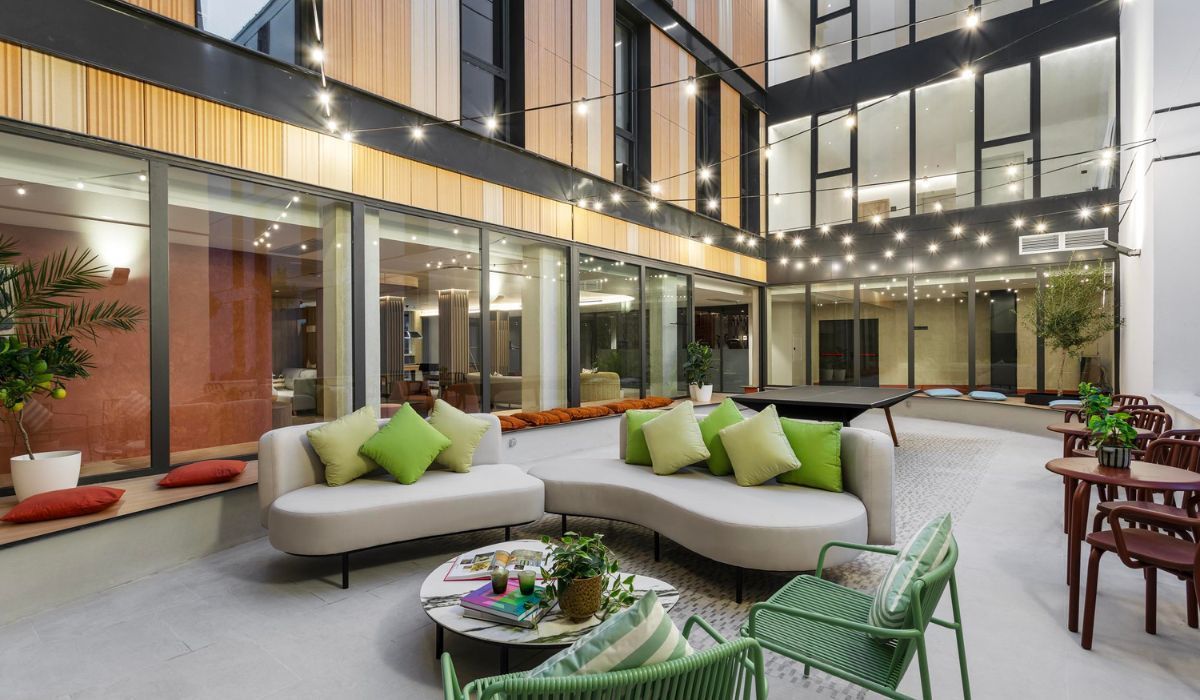 Residencia Universitaria Novel Palm Studios