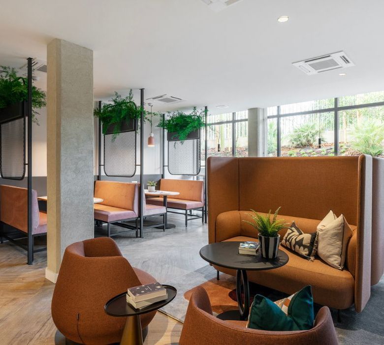 Residencia Universitaria Novel Palm Studios
