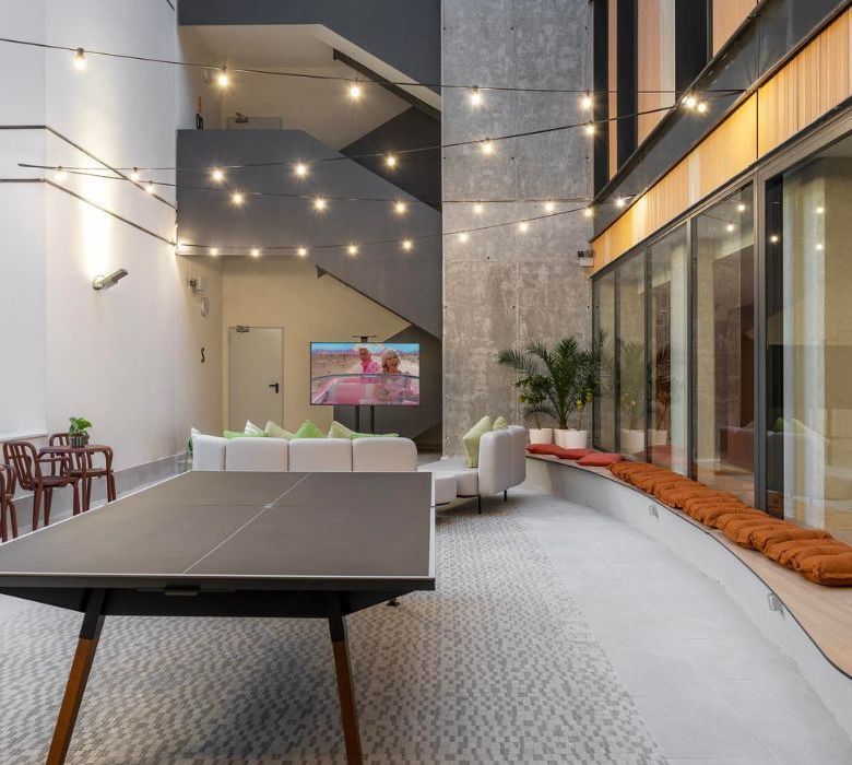 Residencia Universitaria Novel Palm Studios
