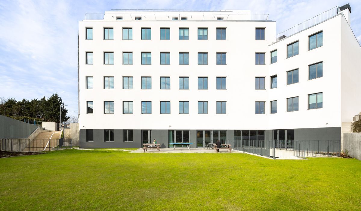Residencia Universitaria AMRO Oporto