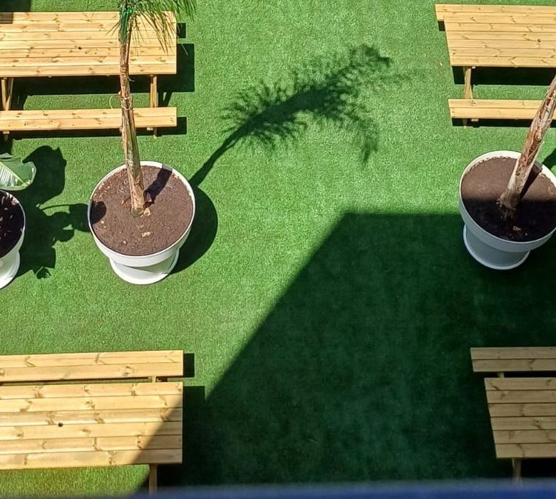 Piscina Alojamiento para Estudiantes APH Tara Burjassot
