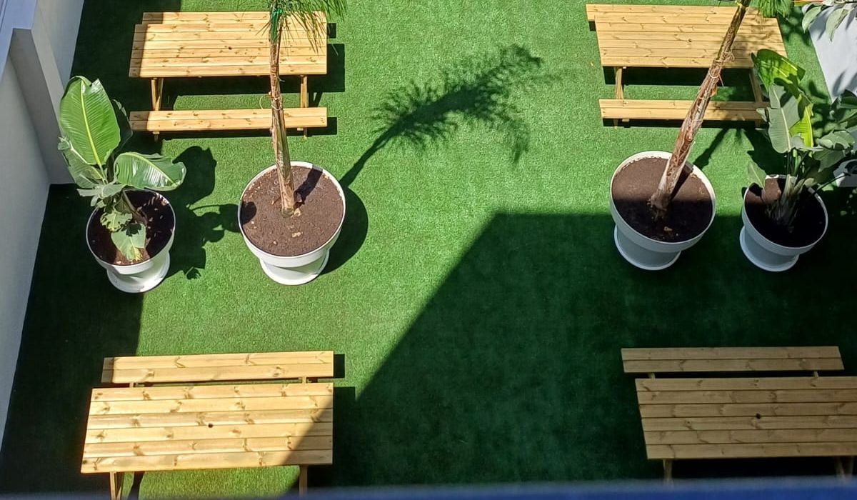 Piscina Alojamiento para Estudiantes APH Tara Burjassot