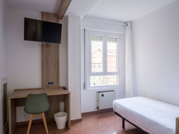 Residencia de Estudiantes ZETA Students Home