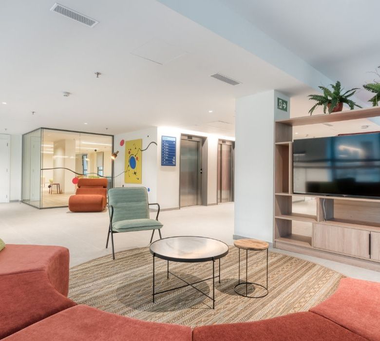 Livensa Living Barcelona Sants Badal