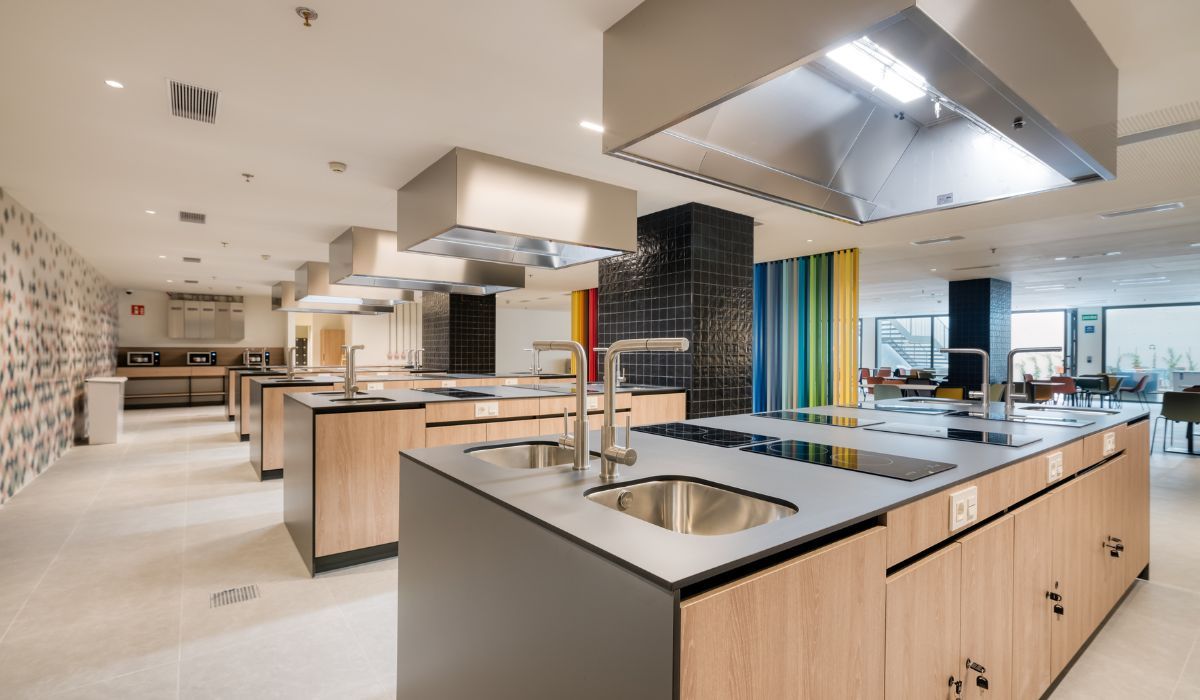 Livensa Living Barcelona Sants Badal
