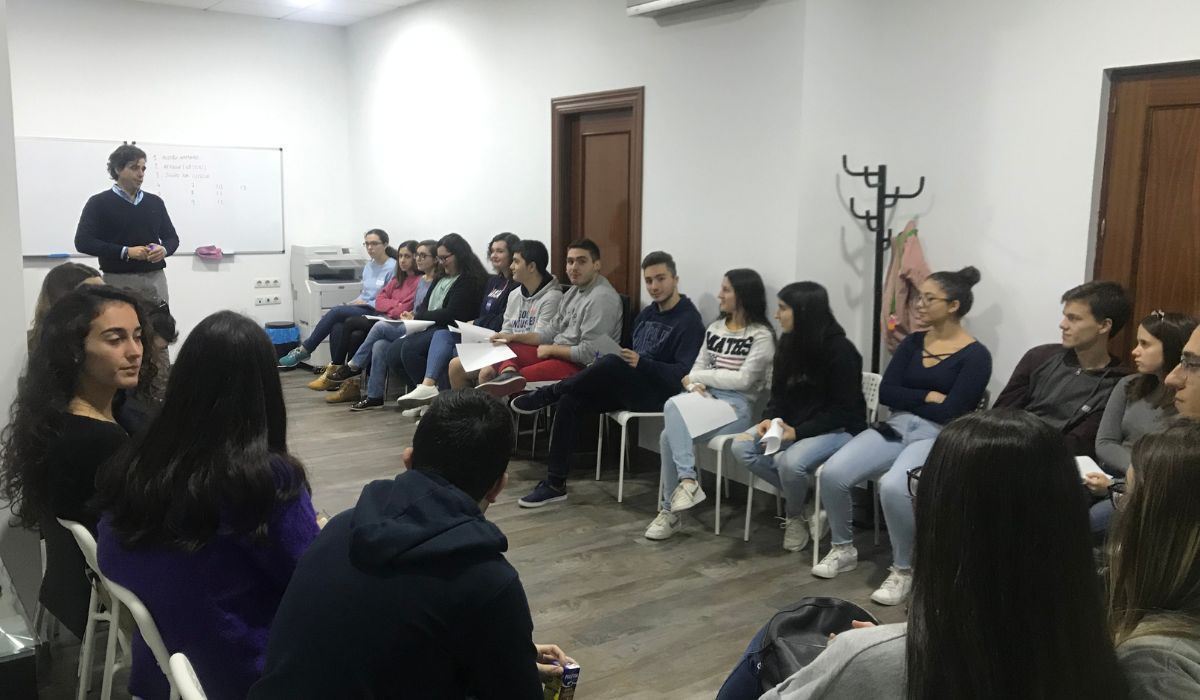 Residencia de Estudiantes Pink and Lemon