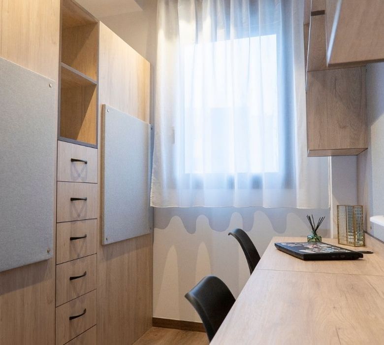Estudio Residencia de Estudiantes StepHouse Girona