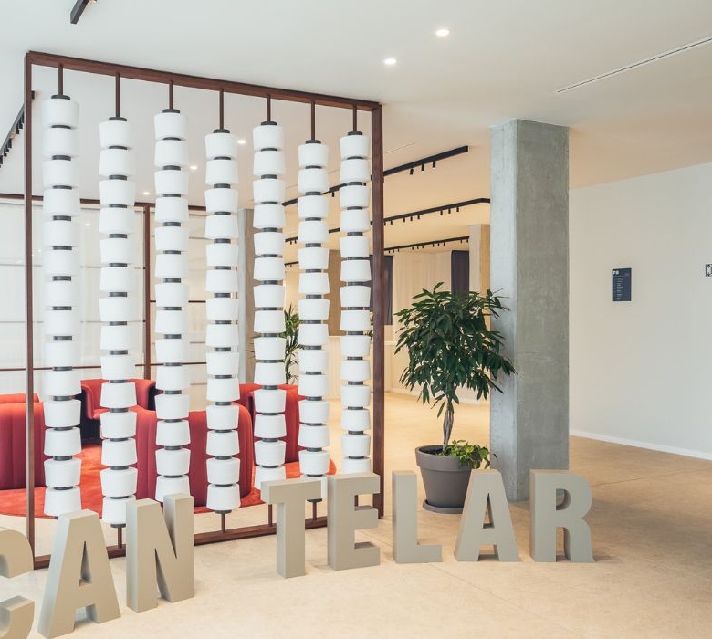 Yugo Terrassa Can Telar Student Residence