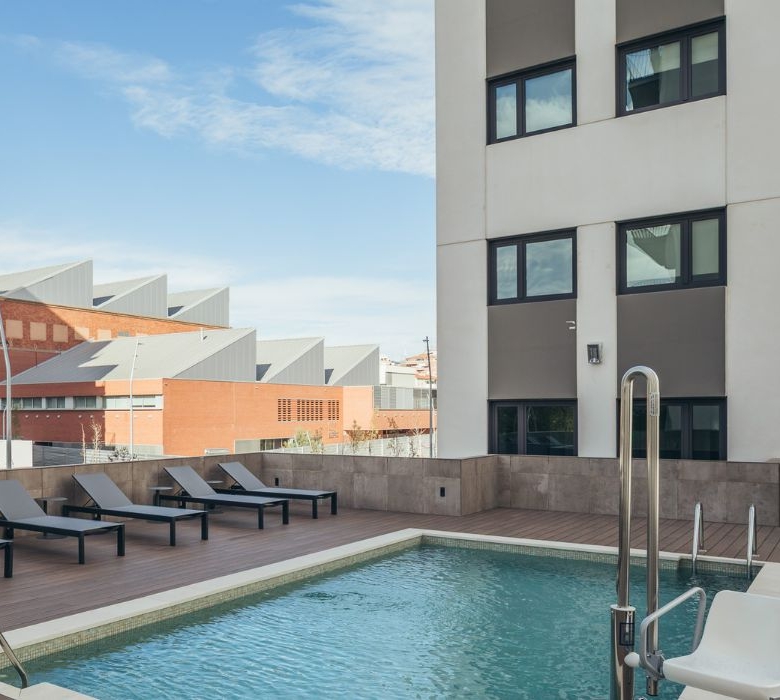 Yugo Terrassa Can Telar Student Residence