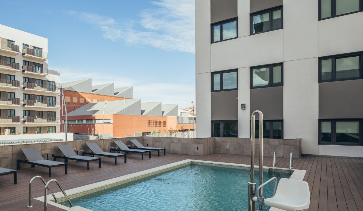 Yugo Terrassa Can Telar Student Residence