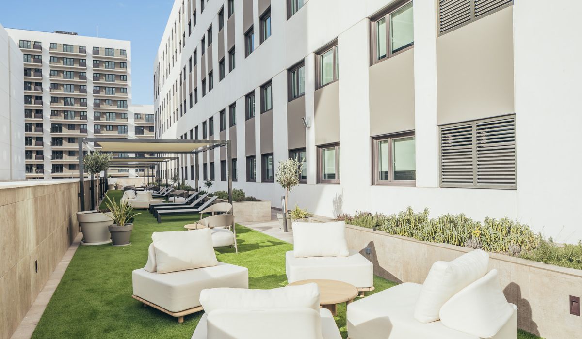 Yugo Terrassa Can Telar Student Residence