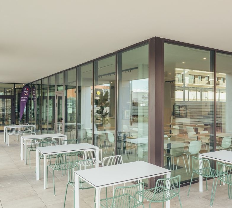 Yugo Terrassa Can Telar Student Residence