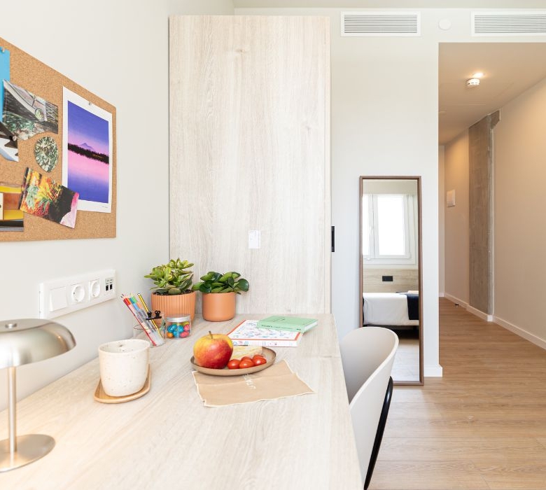 Yugo Terrassa Can Telar Student Residence