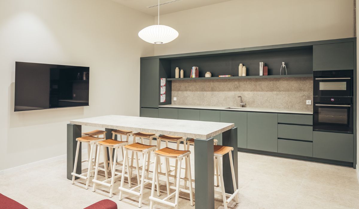 Yugo Terrassa Can Telar Student Residence