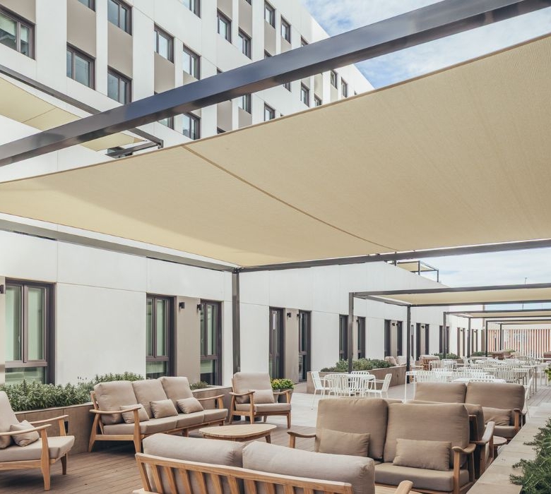 Yugo Terrassa Can Telar Student Residence