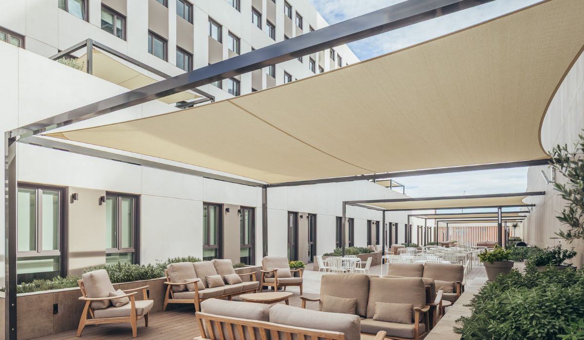 Yugo Terrassa Can Telar Student Residence