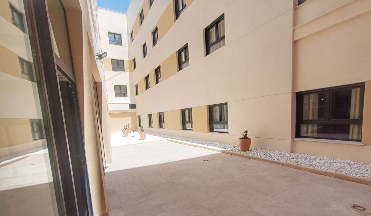 Residencia Universitaria Nomad Campus Alfaro (Cardinal Campus)