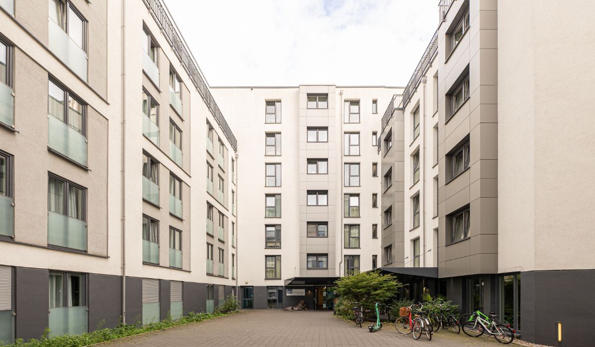 Yugo Navale Student Residence