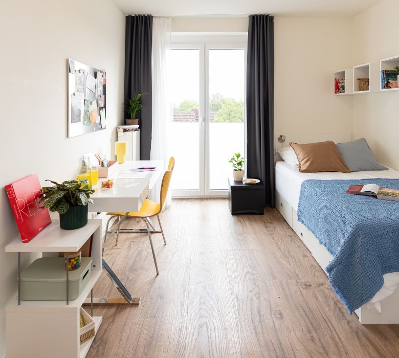 Yugo Navale Residence