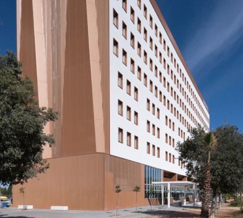 Residencia universitaria camplus Valencia Towe