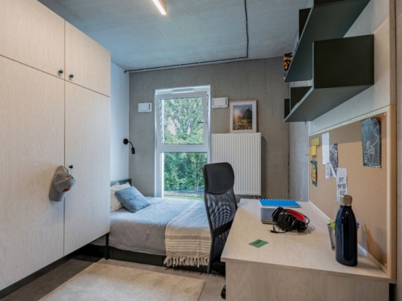 Residencia universitaria SHED Warsaw Campus Living (Yugo)