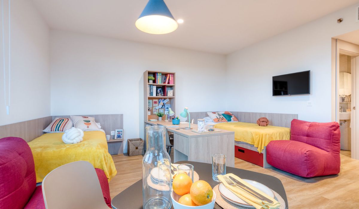 Residencia de estudiantes Livensa Living Barcelona Parallel