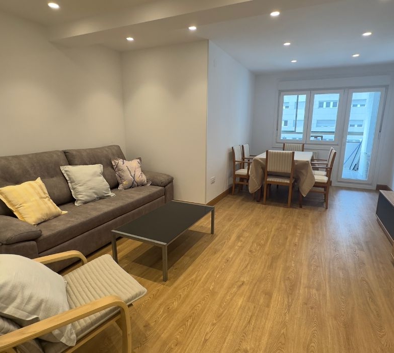 Residencia de estudiantes / Coliving Cohousing Pamplona