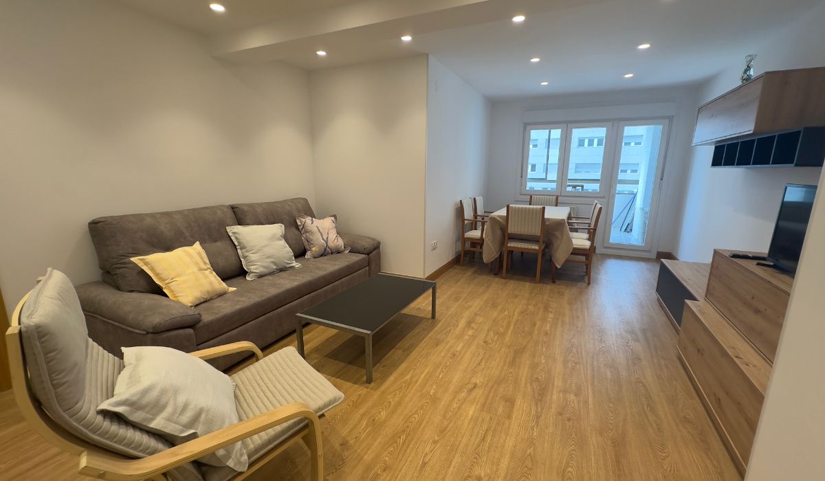 Residencia de estudiantes / Coliving Cohousing Pamplona