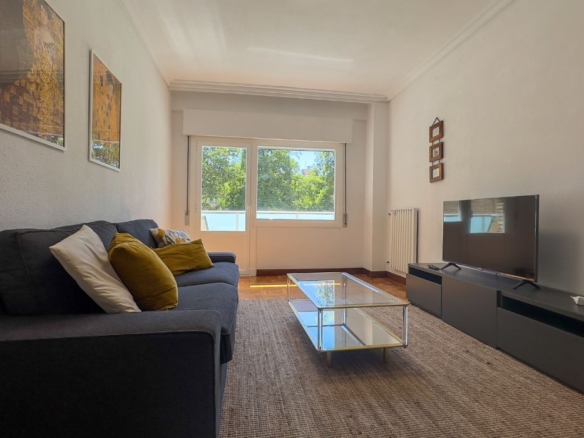 Residencia de estudiantes / Coliving Cohousing Pamplona