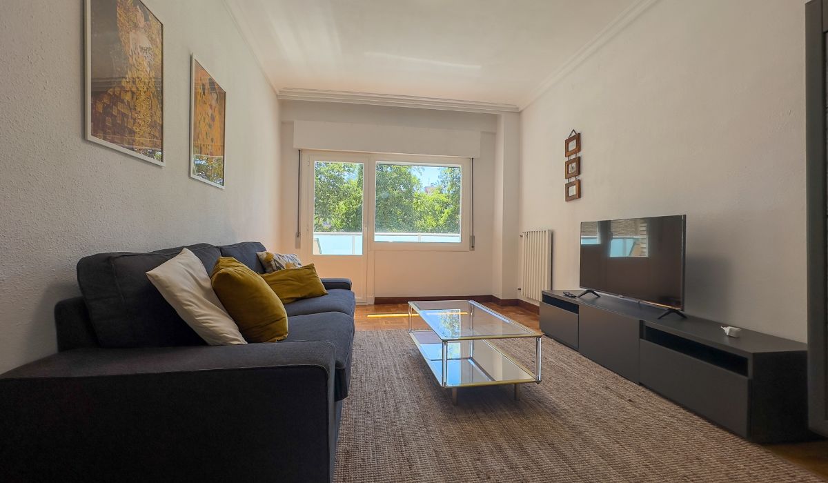 Residencia de estudiantes / Coliving Cohousing Pamplona