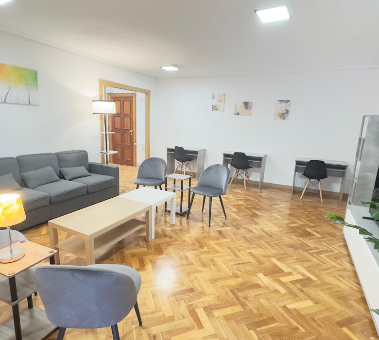 Residencia de estudiantes / Coliving Cohousing Pamplona
