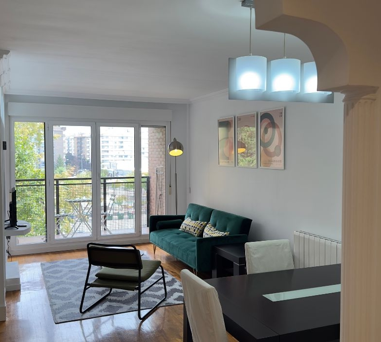 Residencia de estudiantes / Coliving Cohousing Pamplona