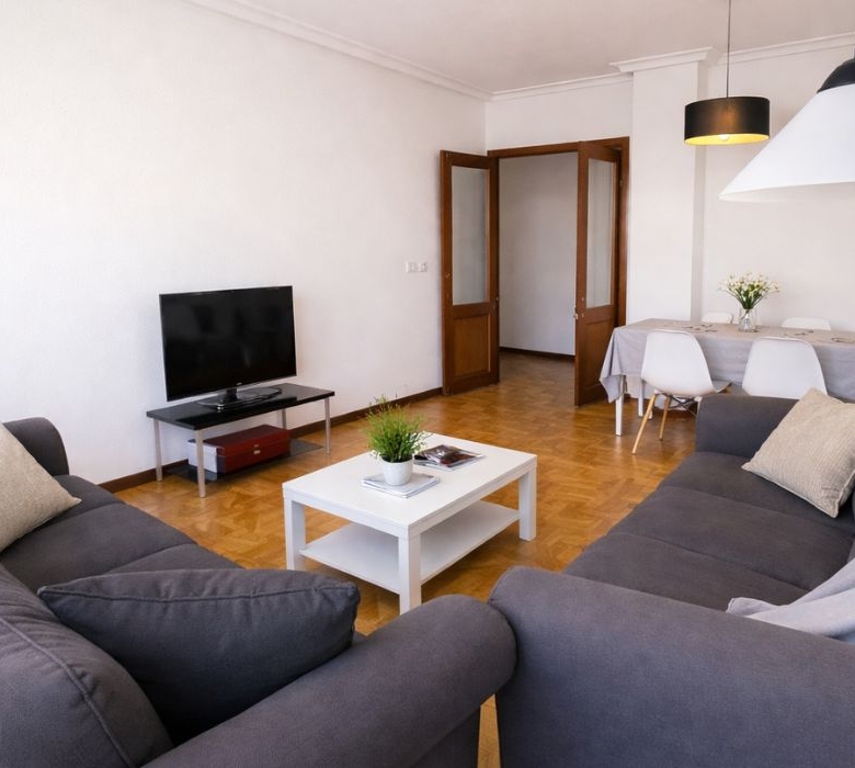 Residencia de estudiantes / Coliving Cohousing Pamplona