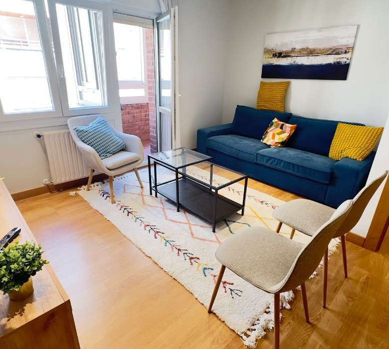 Residencia de estudiantes / Coliving Cohousing Pamplona