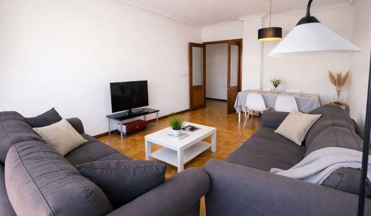 Residencia de estudiantes / Coliving Cohousing Pamplona