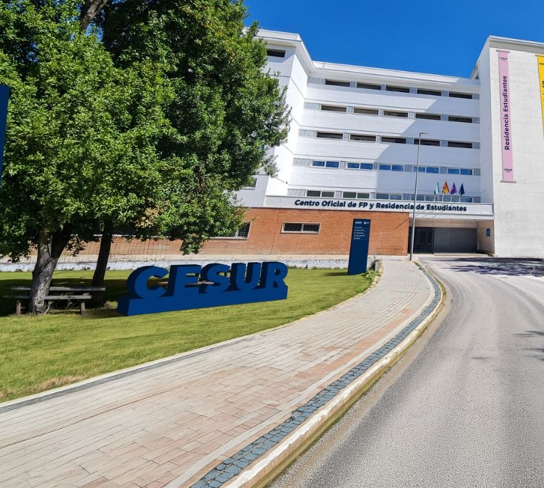 Residencia de Estudiantes CESUR Suites Córdoba