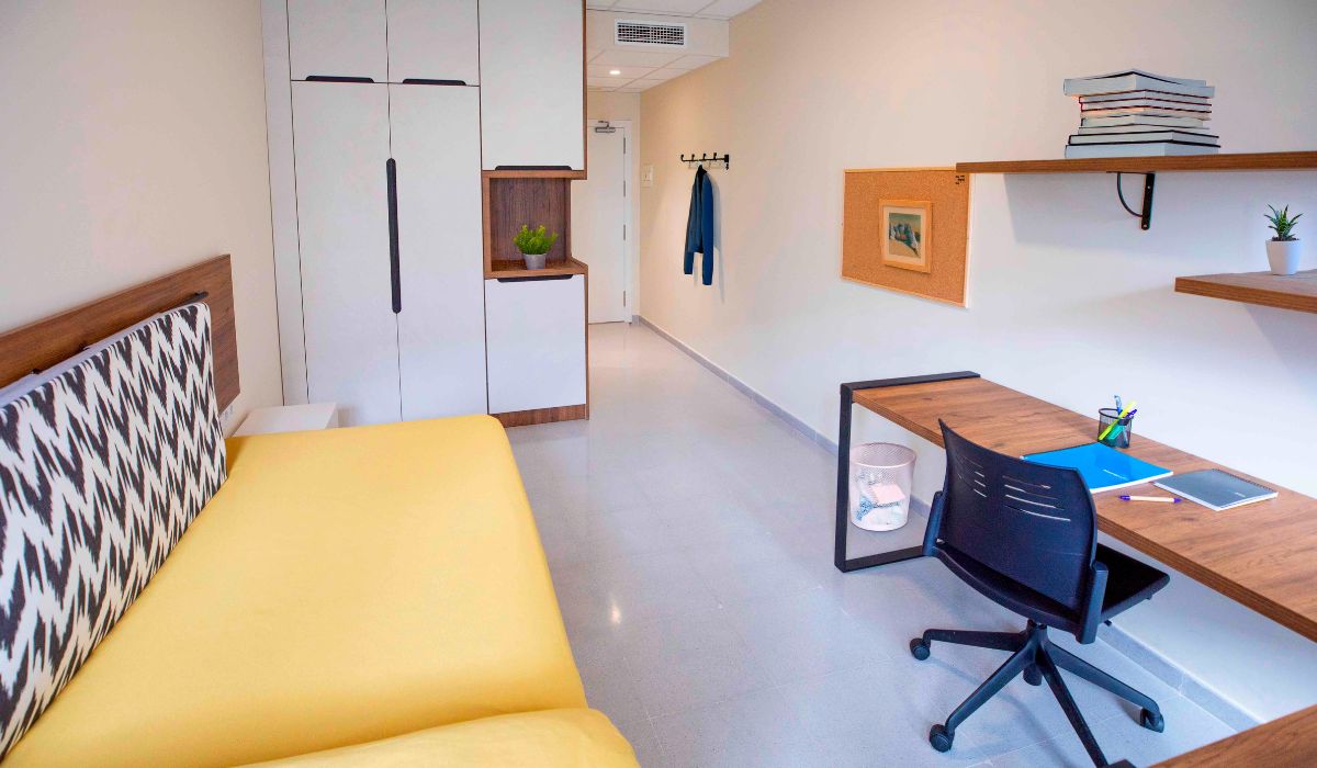 Residencia de Estudiantes CESUR Suites Málaga