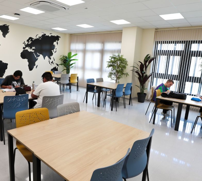 Residencia de Estudiantes CESUR Suites Málaga